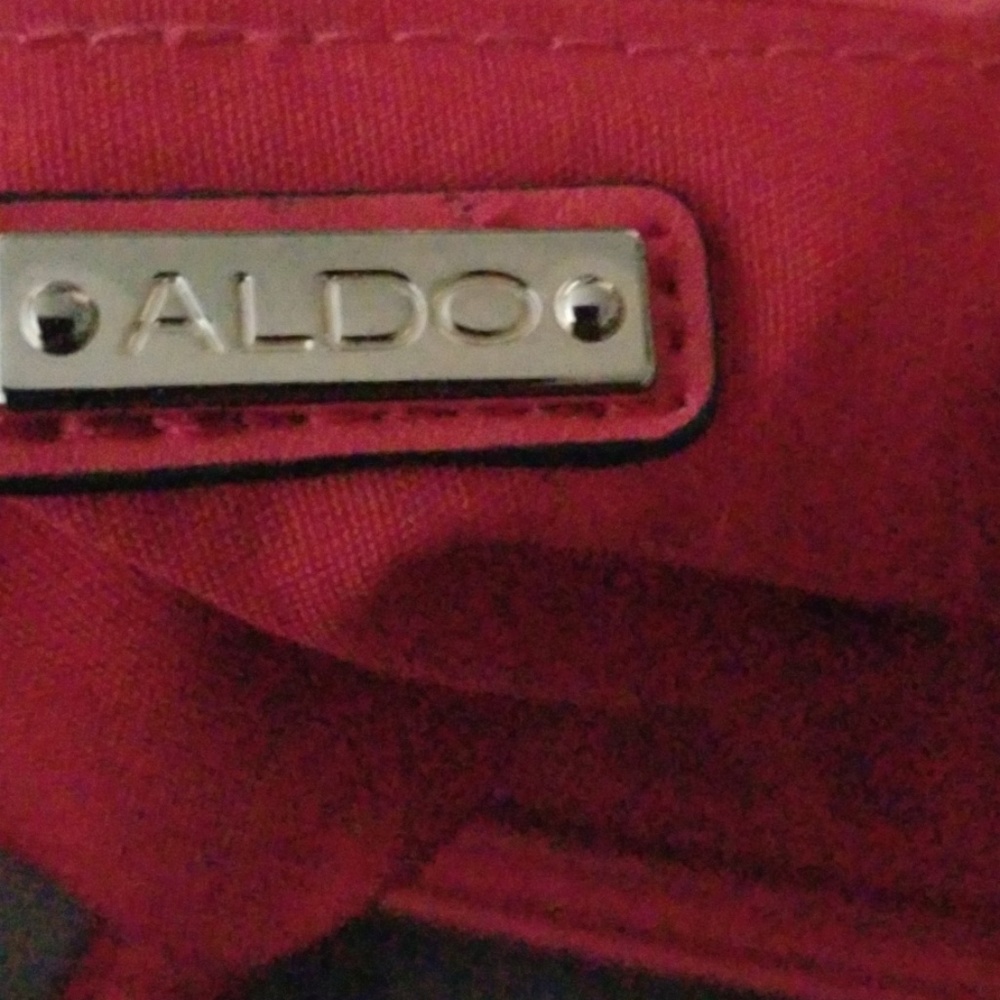 Aldo - Picture 7 of 7